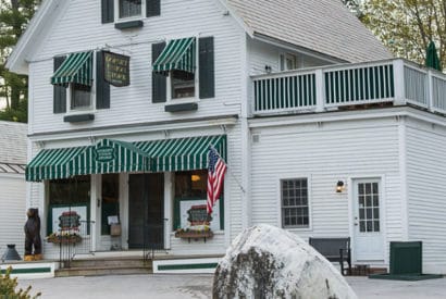 Dorset Union Store, one of Vermont's oldest country stores, offers hot coffee, freshly baked scones, homemade soups, and pie. Explore the daily selections prepared by our chefs.
